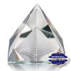 Pirámide de cristal grande